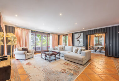 Wonderful villa in La Zagaleta, with sea views and an indoor swimming pool and SPA!