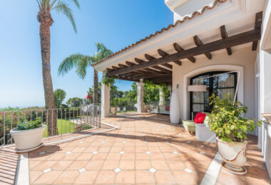 Wonderful villa in La Zagaleta, with sea views and an indoor swimming pool and SPA!