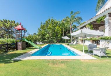Wonderful villa in La Zagaleta, with sea views and an indoor swimming pool and SPA!