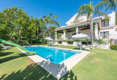 Wonderful villa in La Zagaleta, with sea views and an indoor swimming pool and SPA!