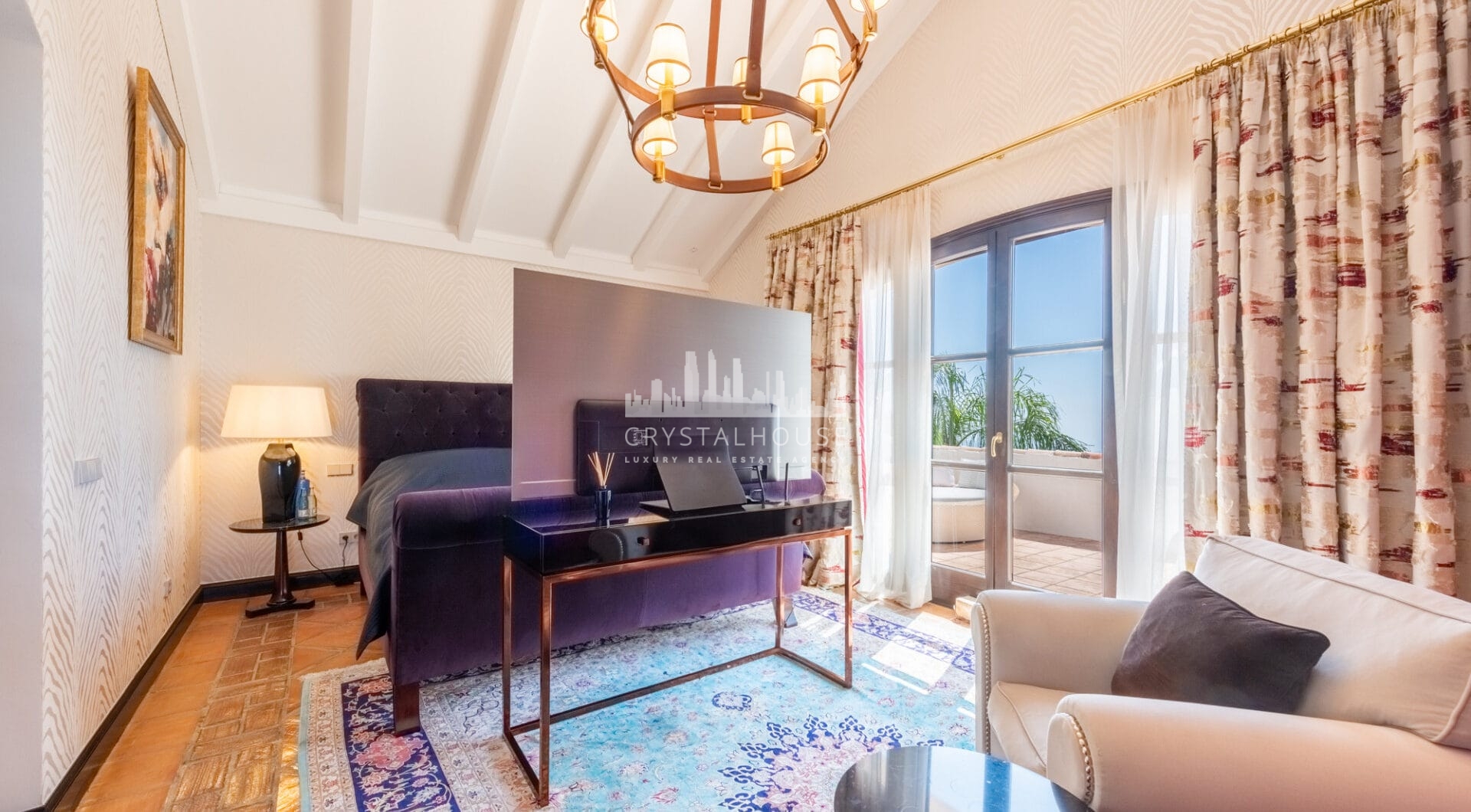 Wonderful villa in La Zagaleta, with sea views and an indoor swimming pool and SPA!