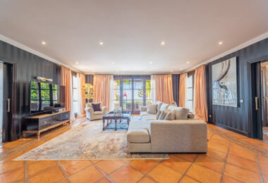 Wonderful villa in La Zagaleta, with sea views and an indoor swimming pool and SPA!