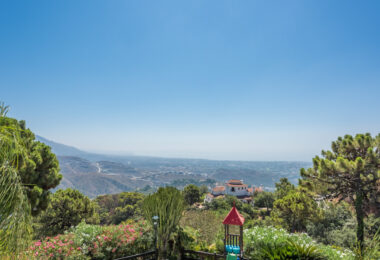Wonderful villa in La Zagaleta, with sea views and an indoor swimming pool and SPA!