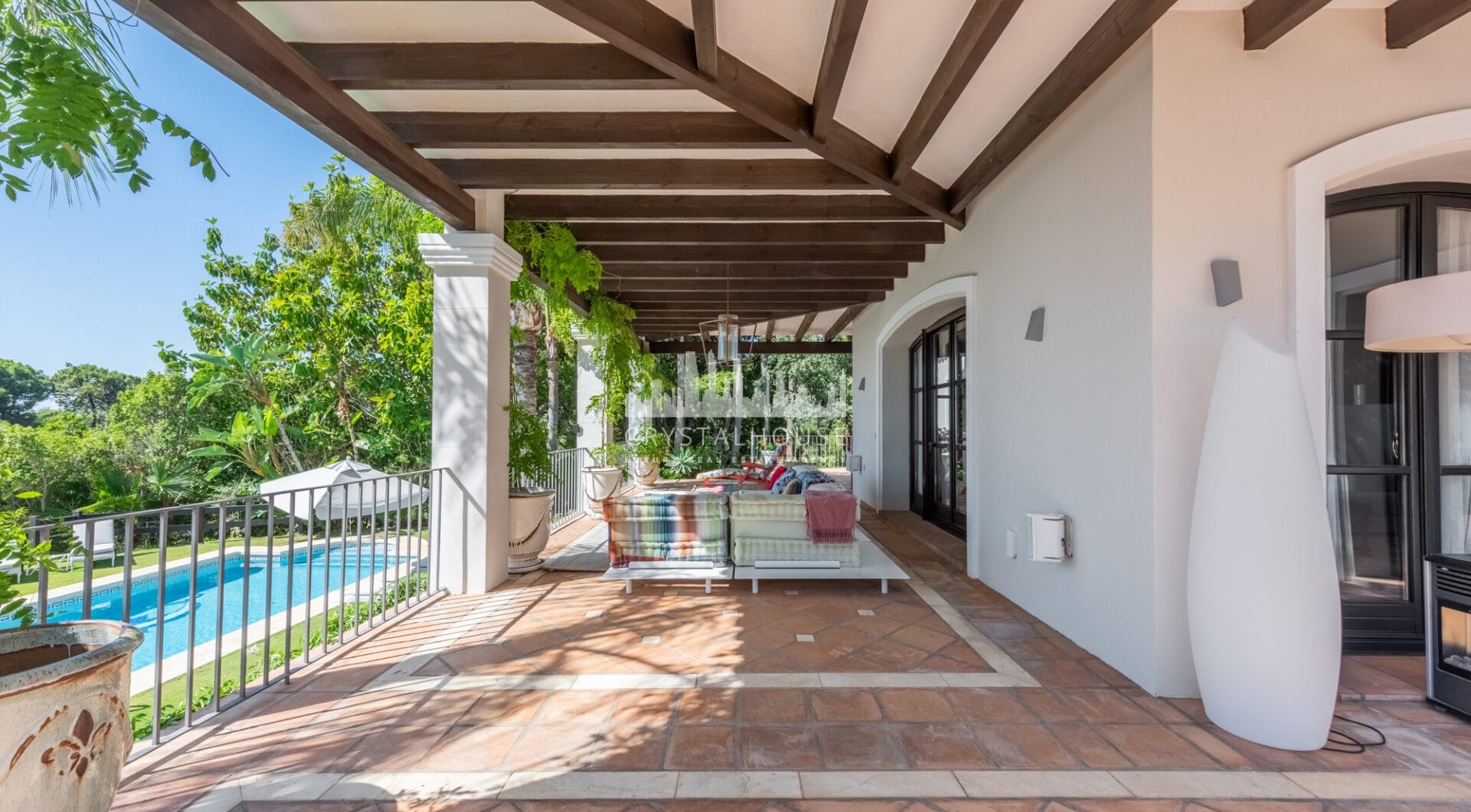 Wonderful villa in La Zagaleta, with sea views and an indoor swimming pool and SPA!