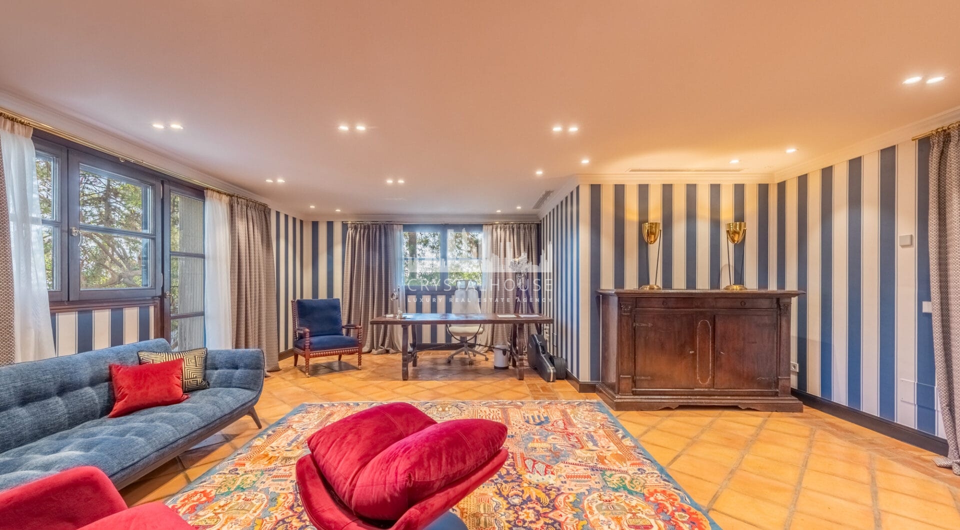 Wonderful villa in La Zagaleta, with sea views and an indoor swimming pool and SPA!
