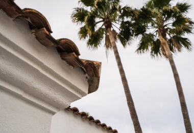 Investment villa in El Rosario - walking distance to everything!