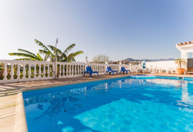 Charming 4 bed Villa with Beautiful Ambiance and Excellent Location