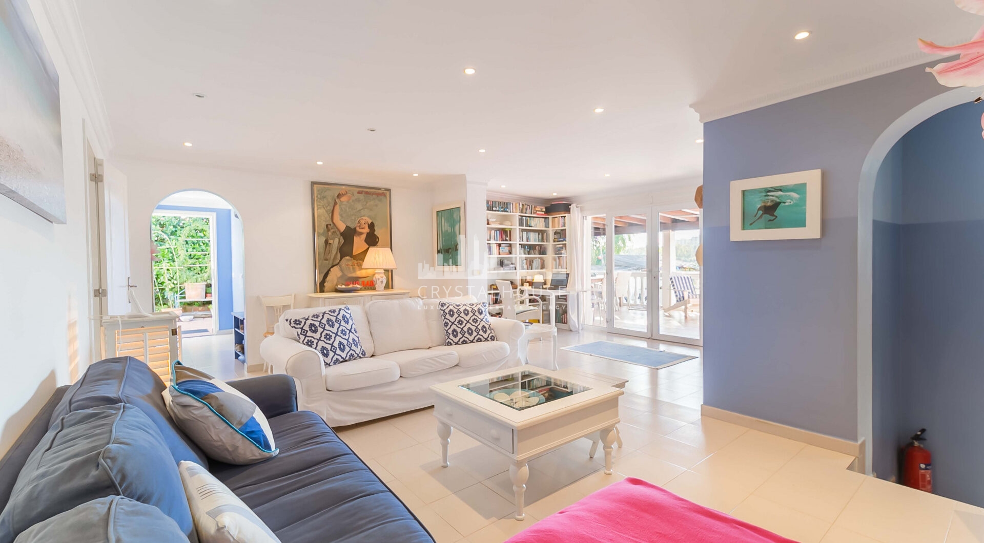 Charming 4 bed Villa with Beautiful Ambiance and Excellent Location