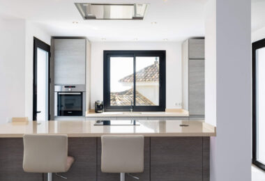 Exquisite Andalusian Villa in Los Naranjos Hill Club