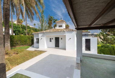 Exquisite Andalusian Villa in Los Naranjos Hill Club