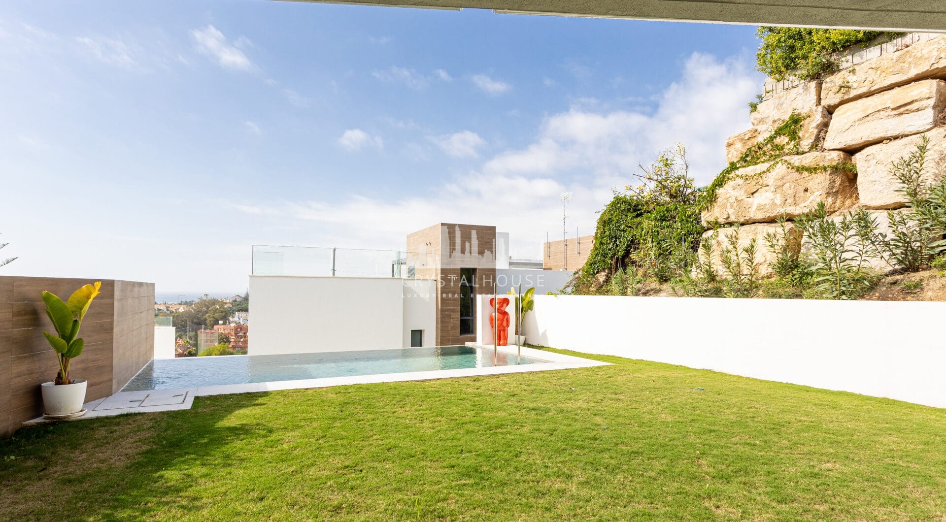 Spacious Apartment with Private Garden and Pool Next to Cabopino Golf, East Marbella