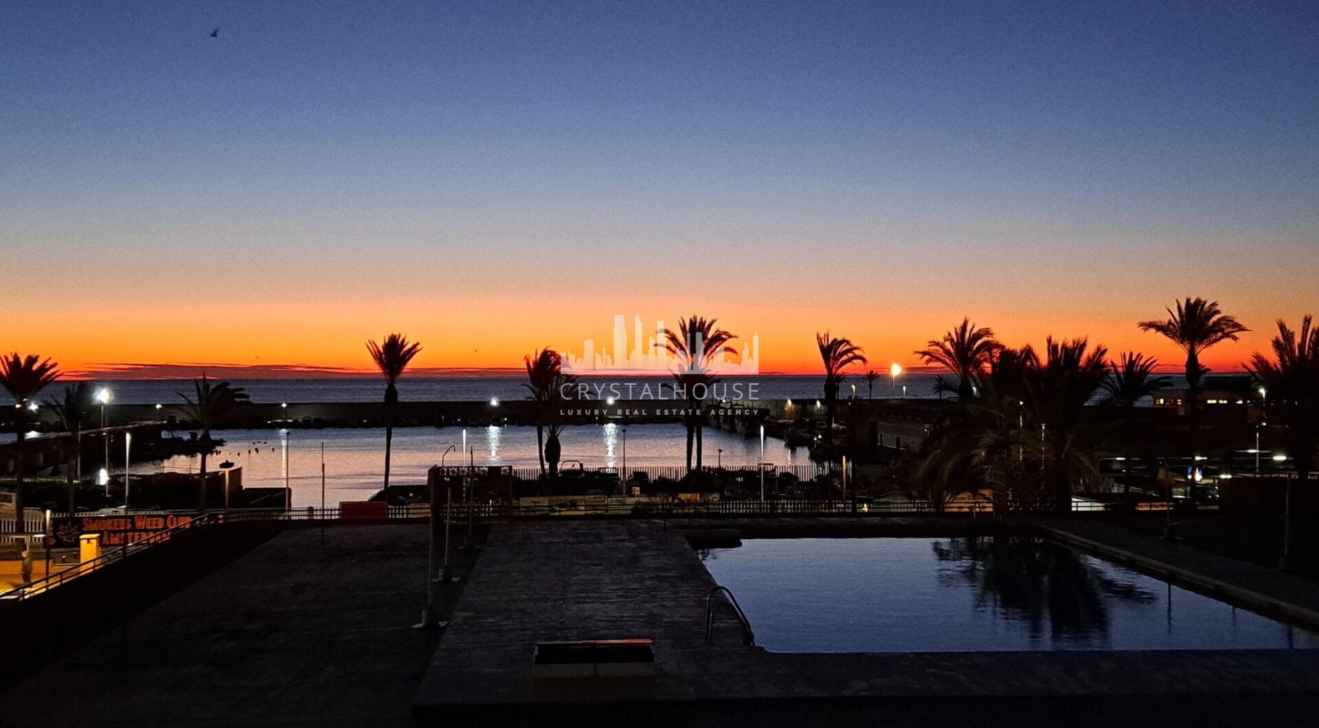 Nice one bedroom apartment with sea and pool view by the beach in Fuengirola