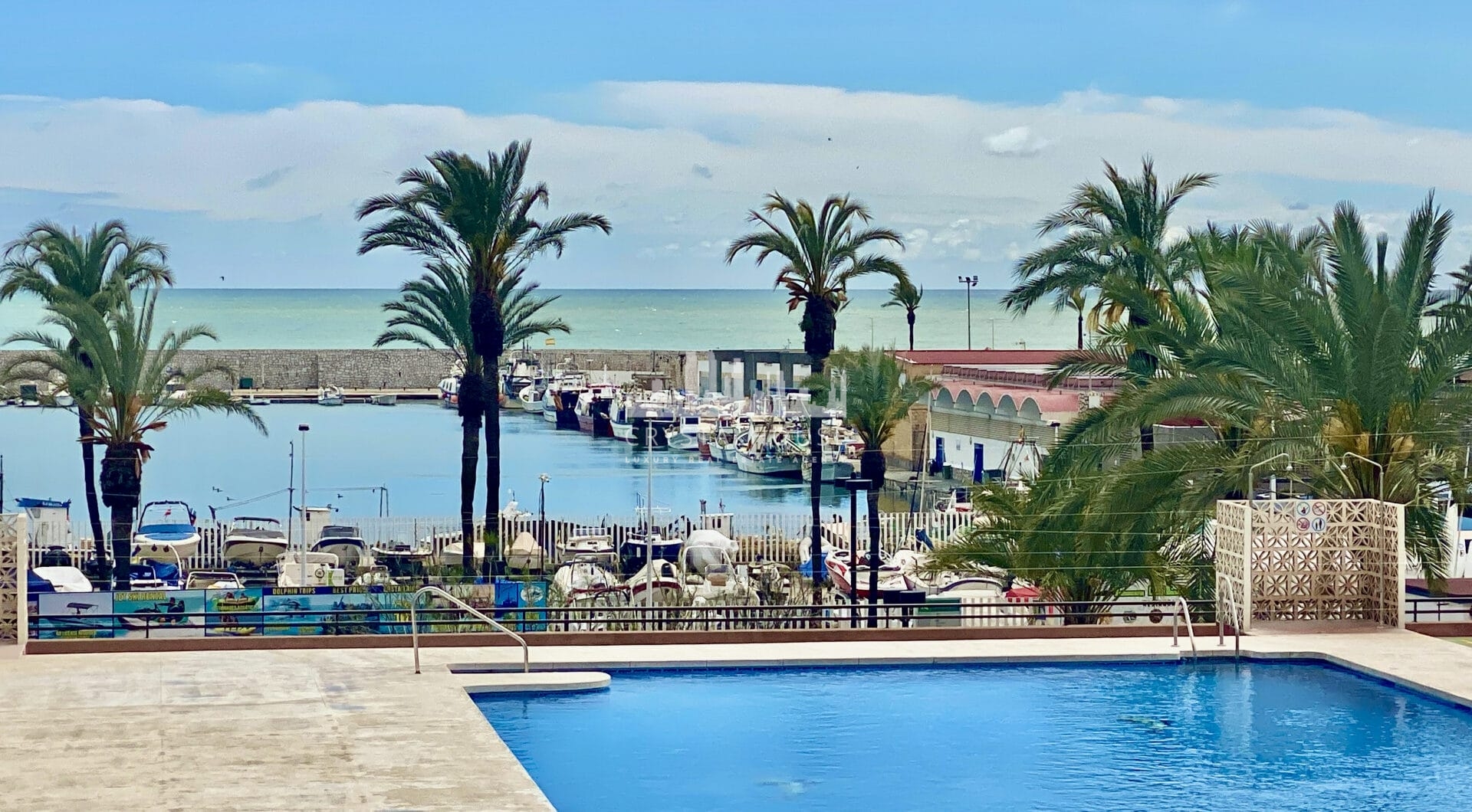 Nice one bedroom apartment with sea and pool view by the beach in Fuengirola