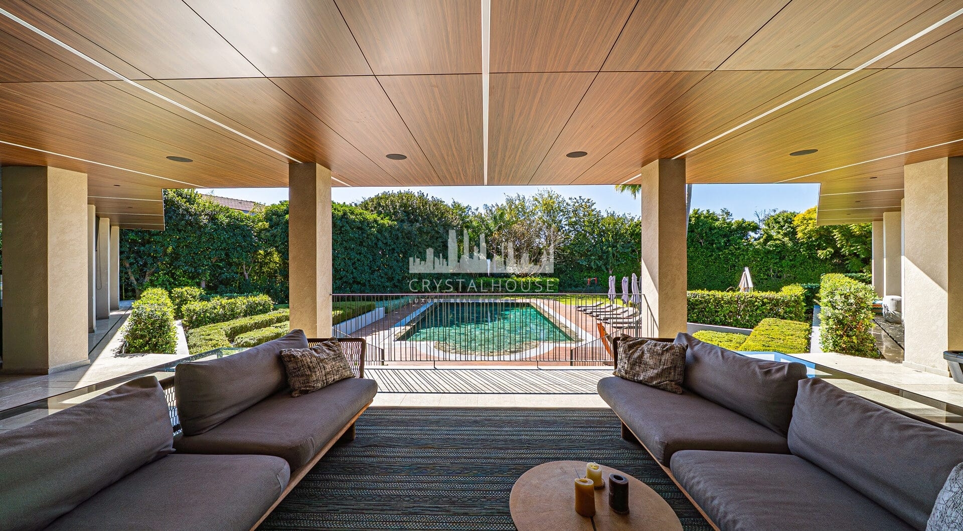 Exclusive Frontline Golf Villa in Guadalmina Baja