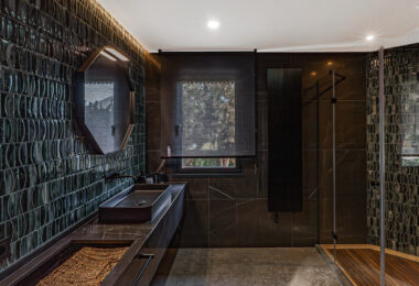 Exclusive Frontline Golf Villa in Guadalmina Baja