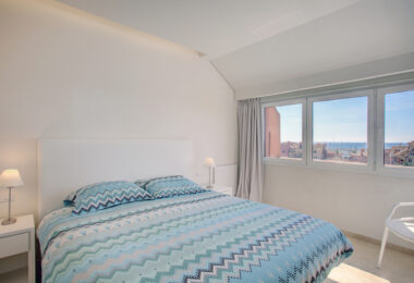 Exquisite Penthouse in Ribera del Marlin, Sotogrande Marina
