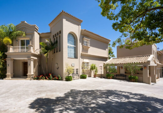 Villa Zanalita Nueva Andalucia