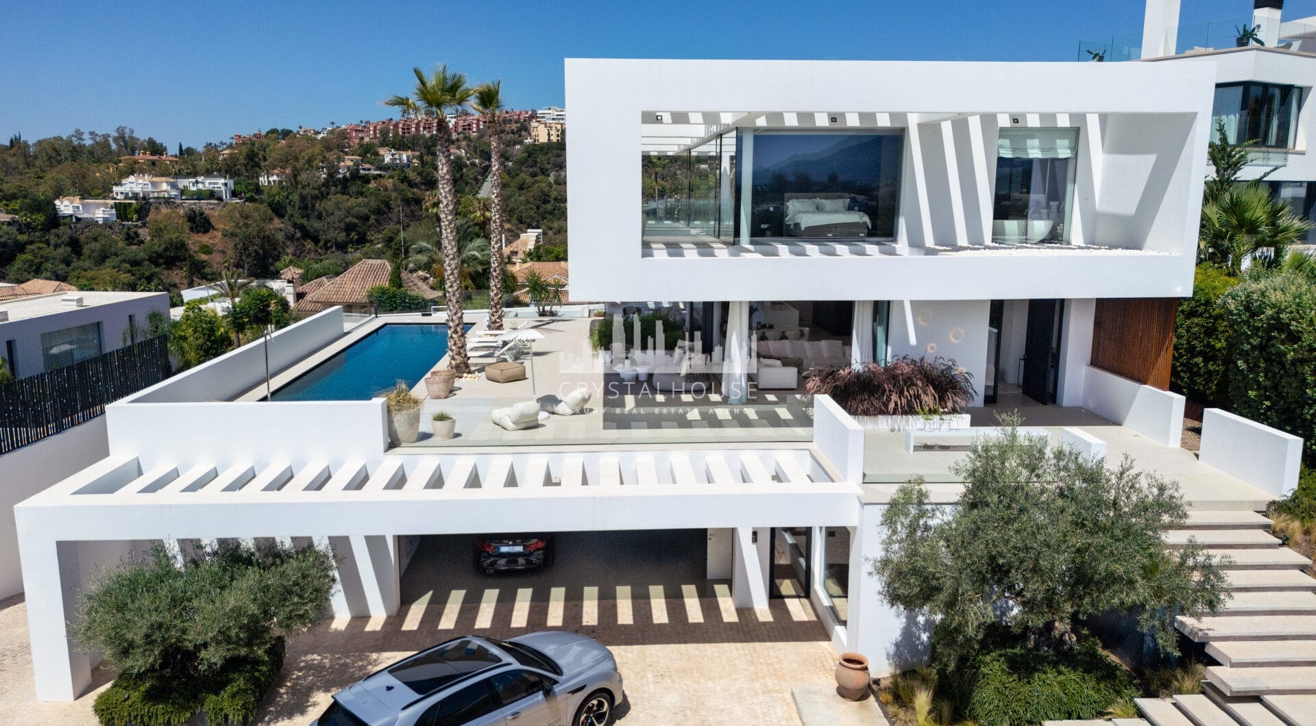 LUXURY VILLA MIKA