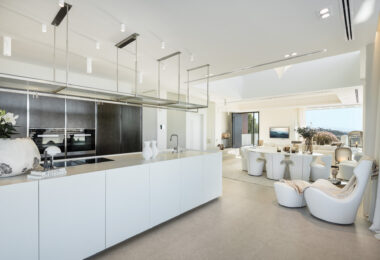 LUXURY VILLA MIKA