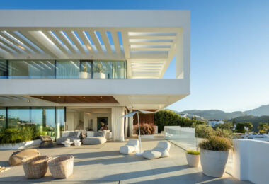 LUXURY VILLA MIKA