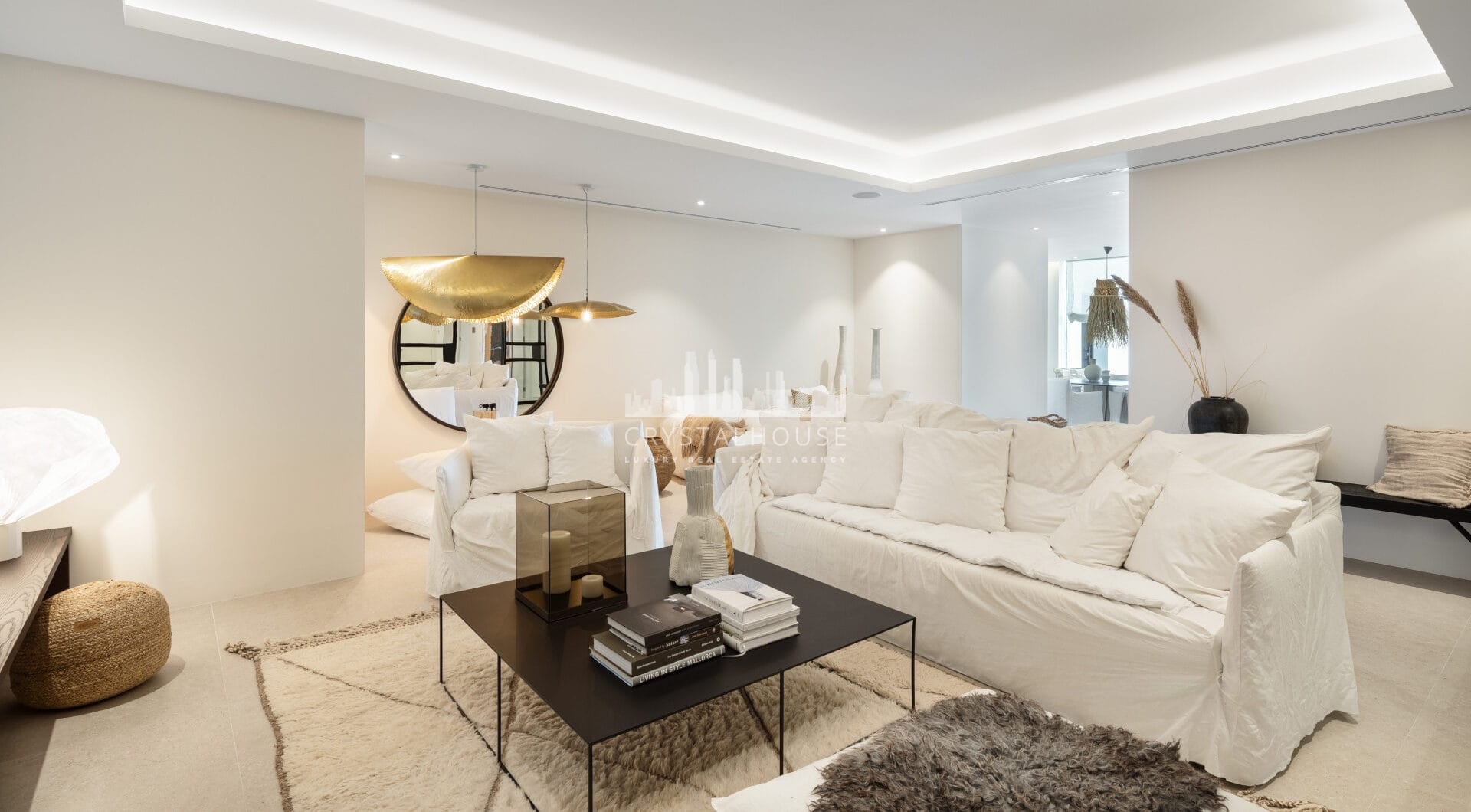 LUXURY VILLA MIKA