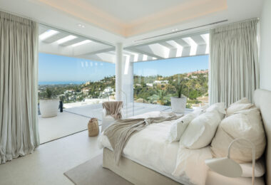 LUXURY VILLA MIKA