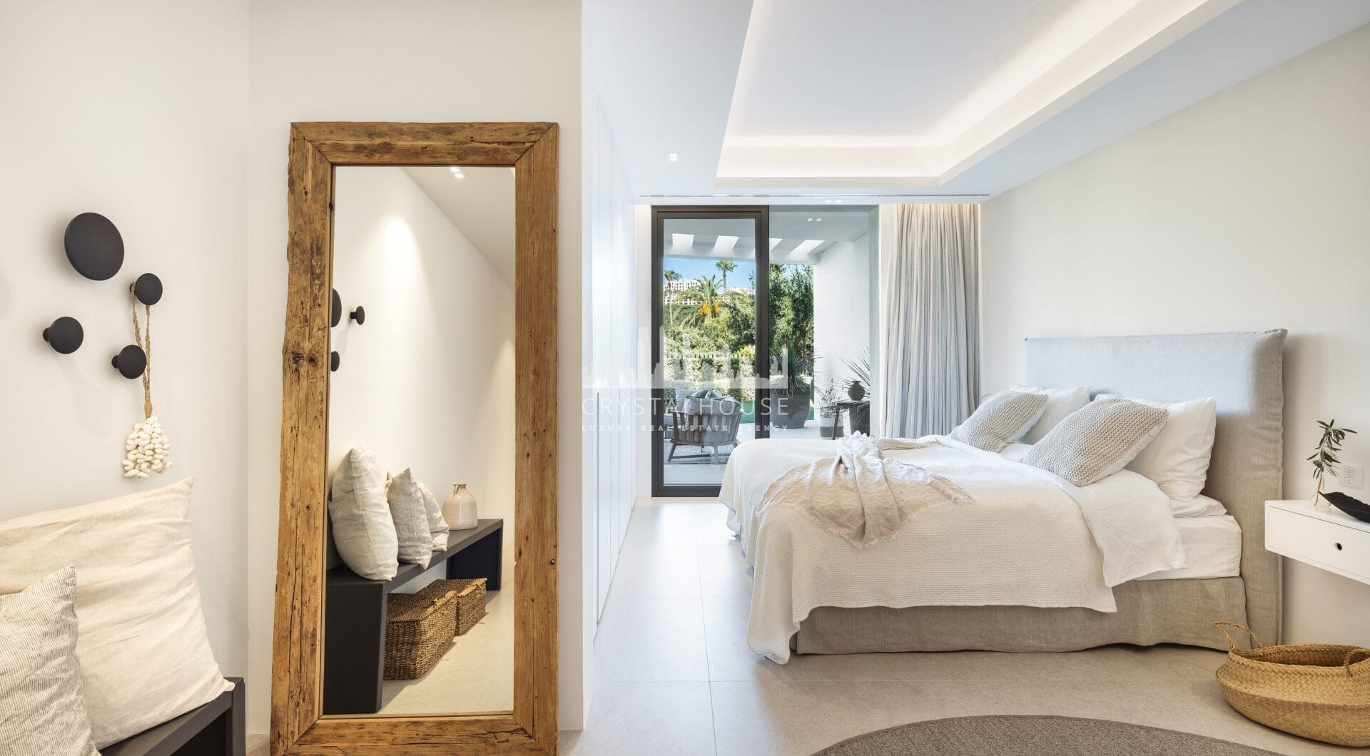 LUXURY VILLA MIKA