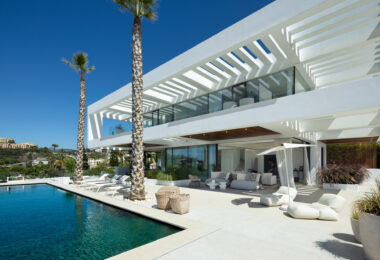 LUXURY VILLA MIKA