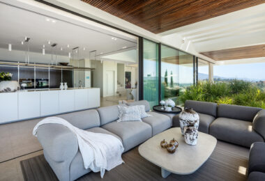 LUXURY VILLA MIKA