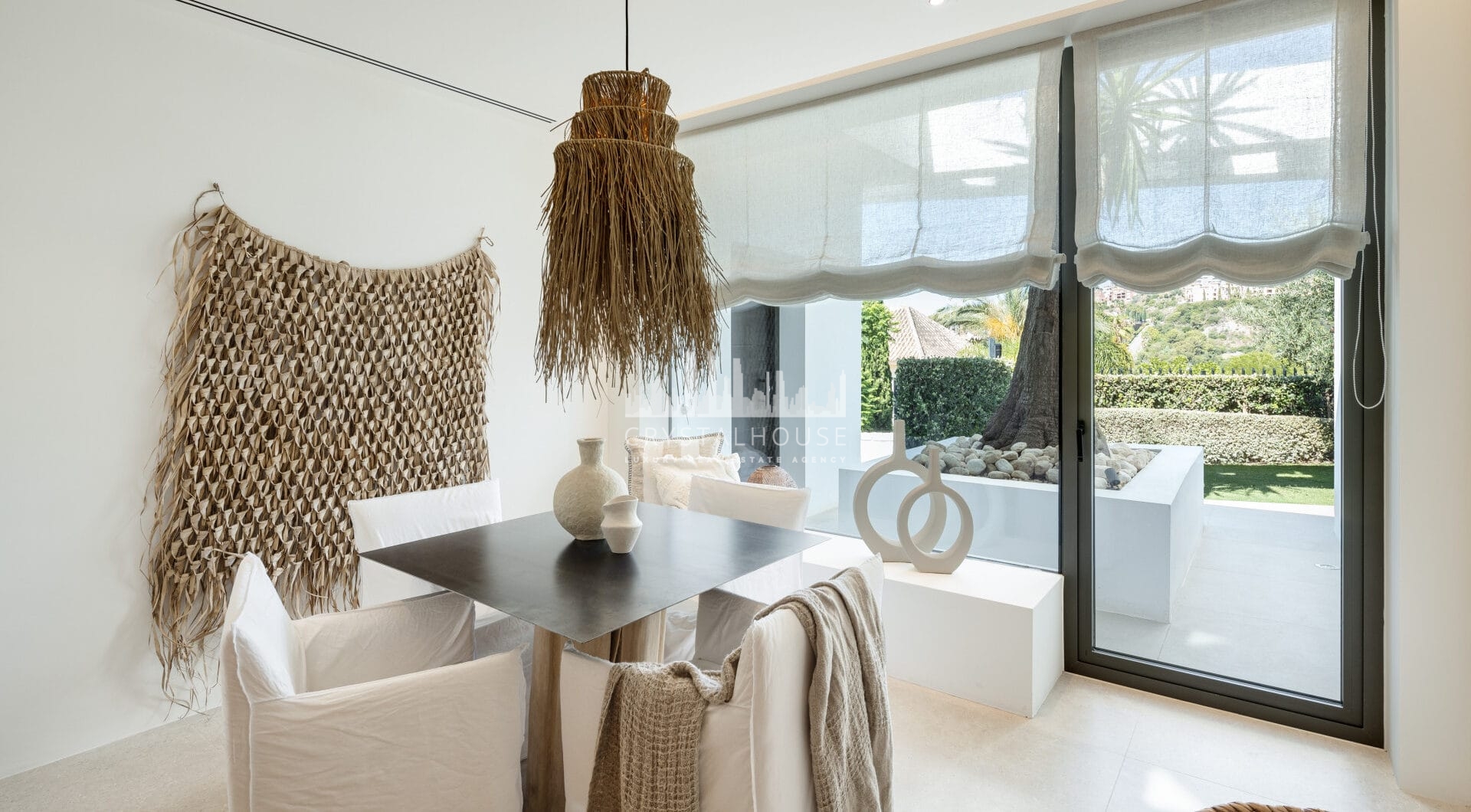 LUXURY VILLA MIKA