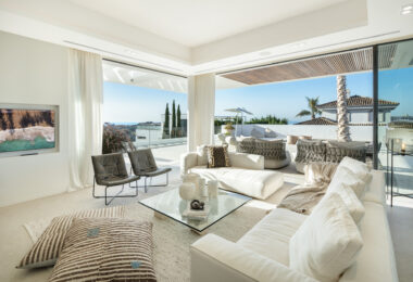LUXURY VILLA MIKA