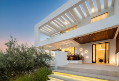 LUXURY VILLA MIKA
