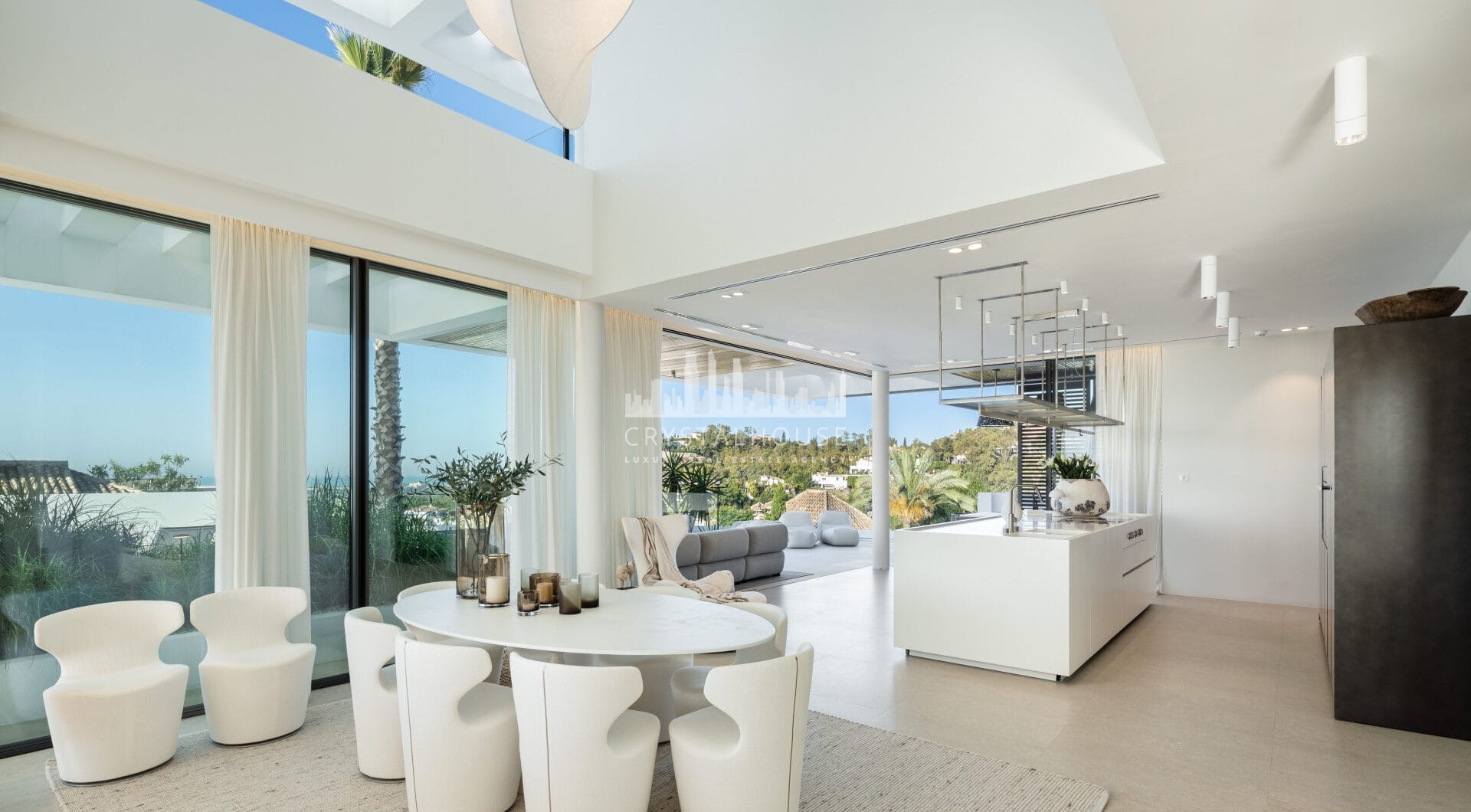 LUXURY VILLA MIKA