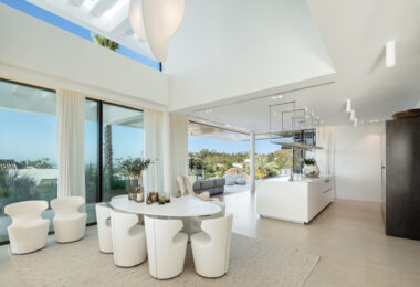 LUXURY VILLA MIKA