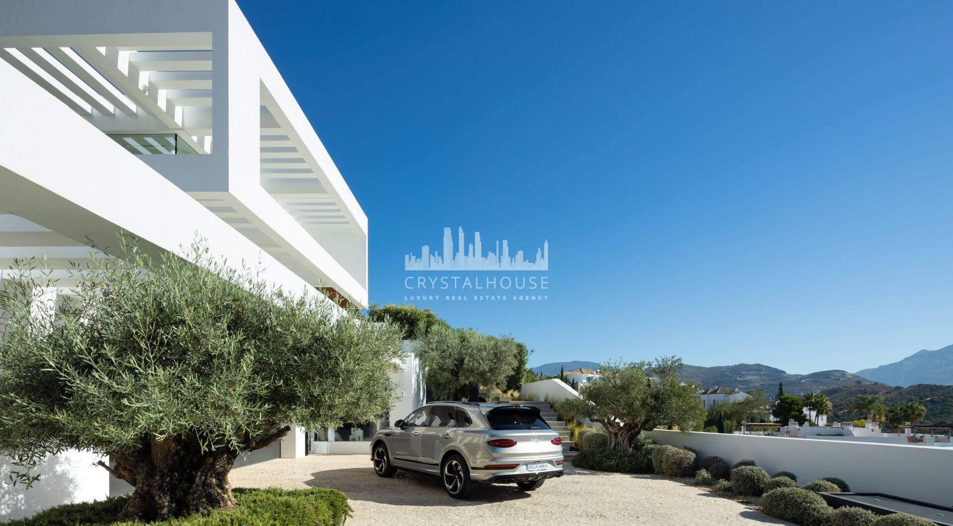 LUXURY VILLA MIKA