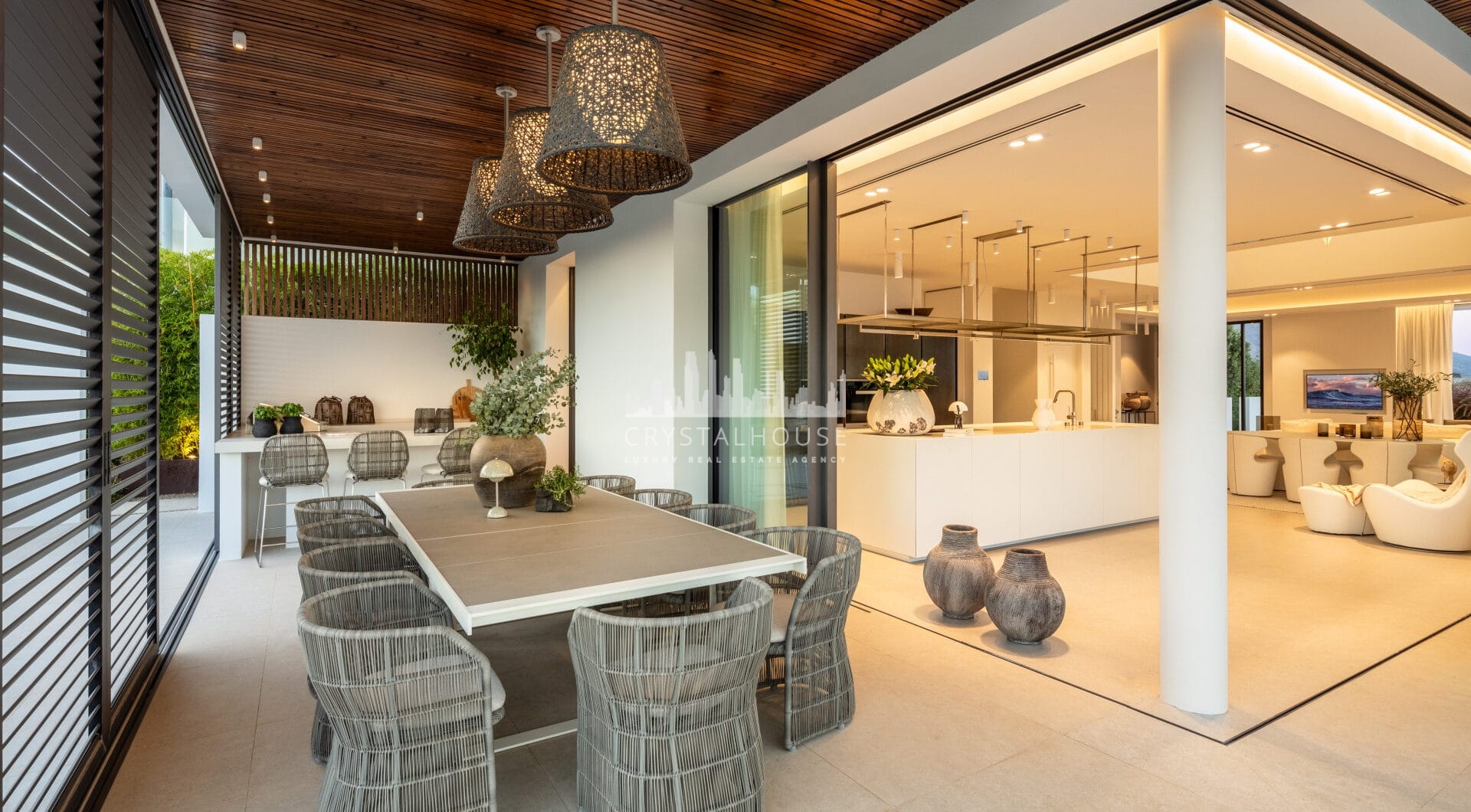 LUXURY VILLA MIKA