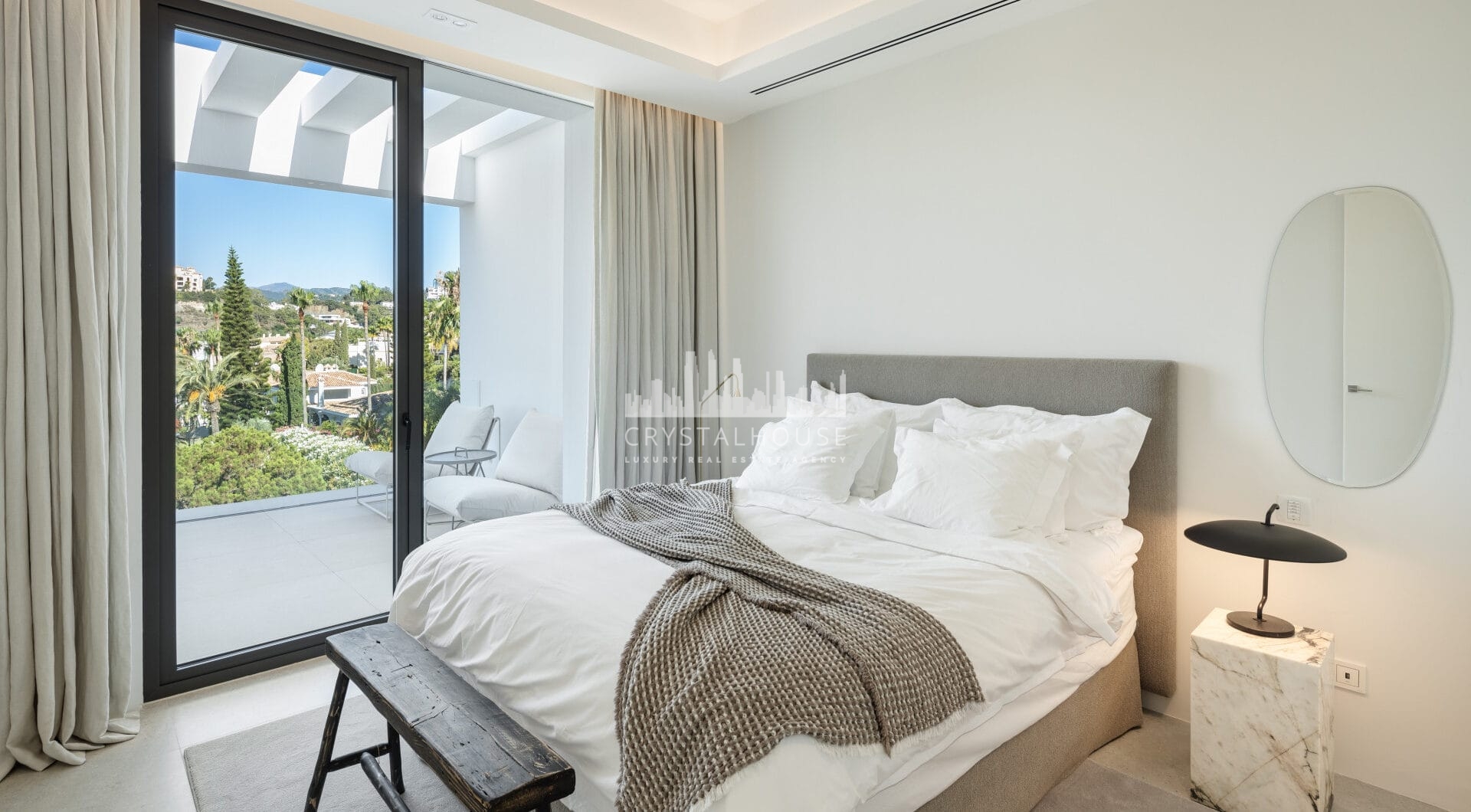LUXURY VILLA MIKA