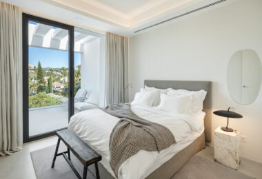 LUXURY VILLA MIKA