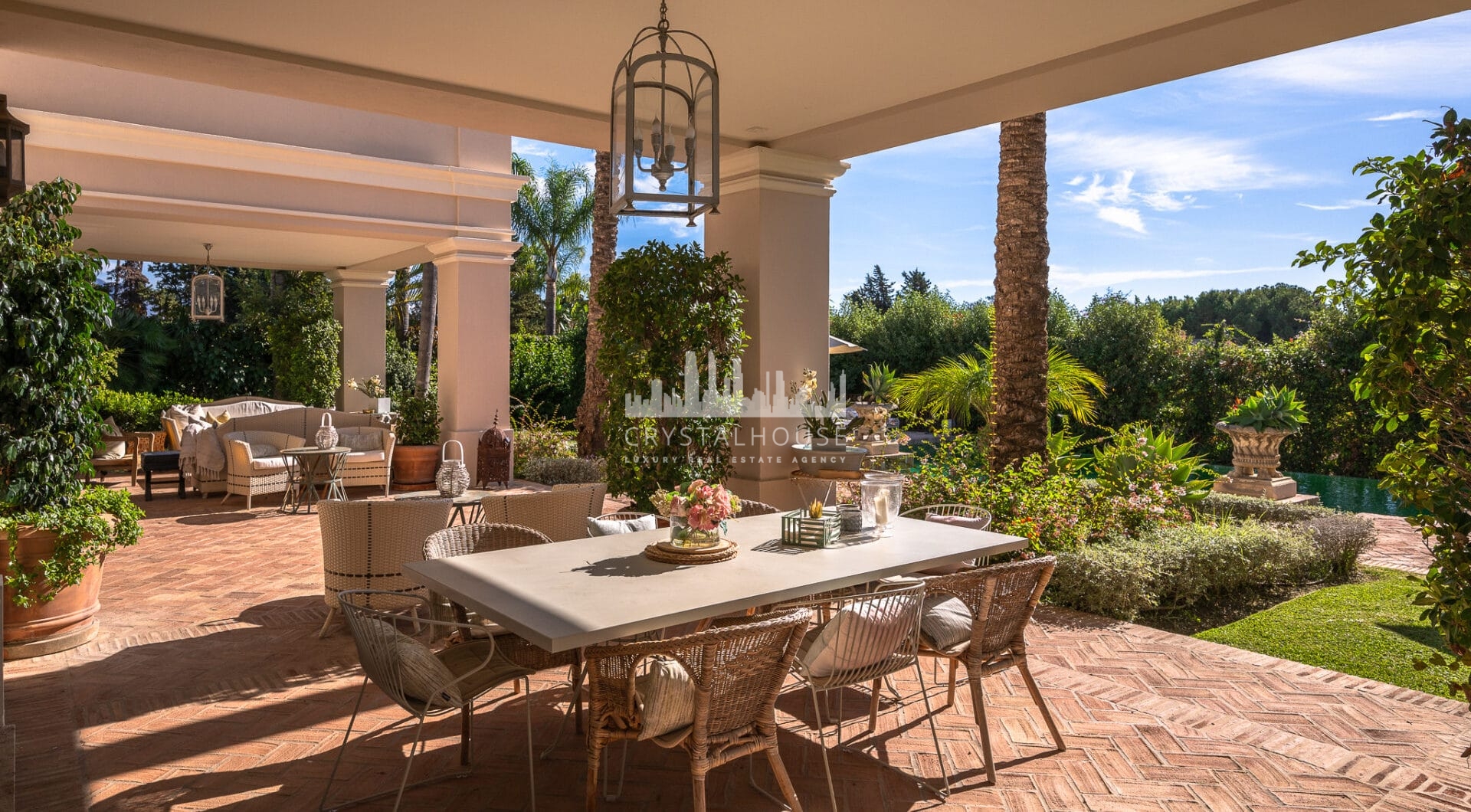 Stunning luxury mansion in Guadalmina Baja for rent, Marbella