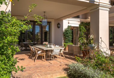 Stunning luxury mansion in Guadalmina Baja for rent, Marbella