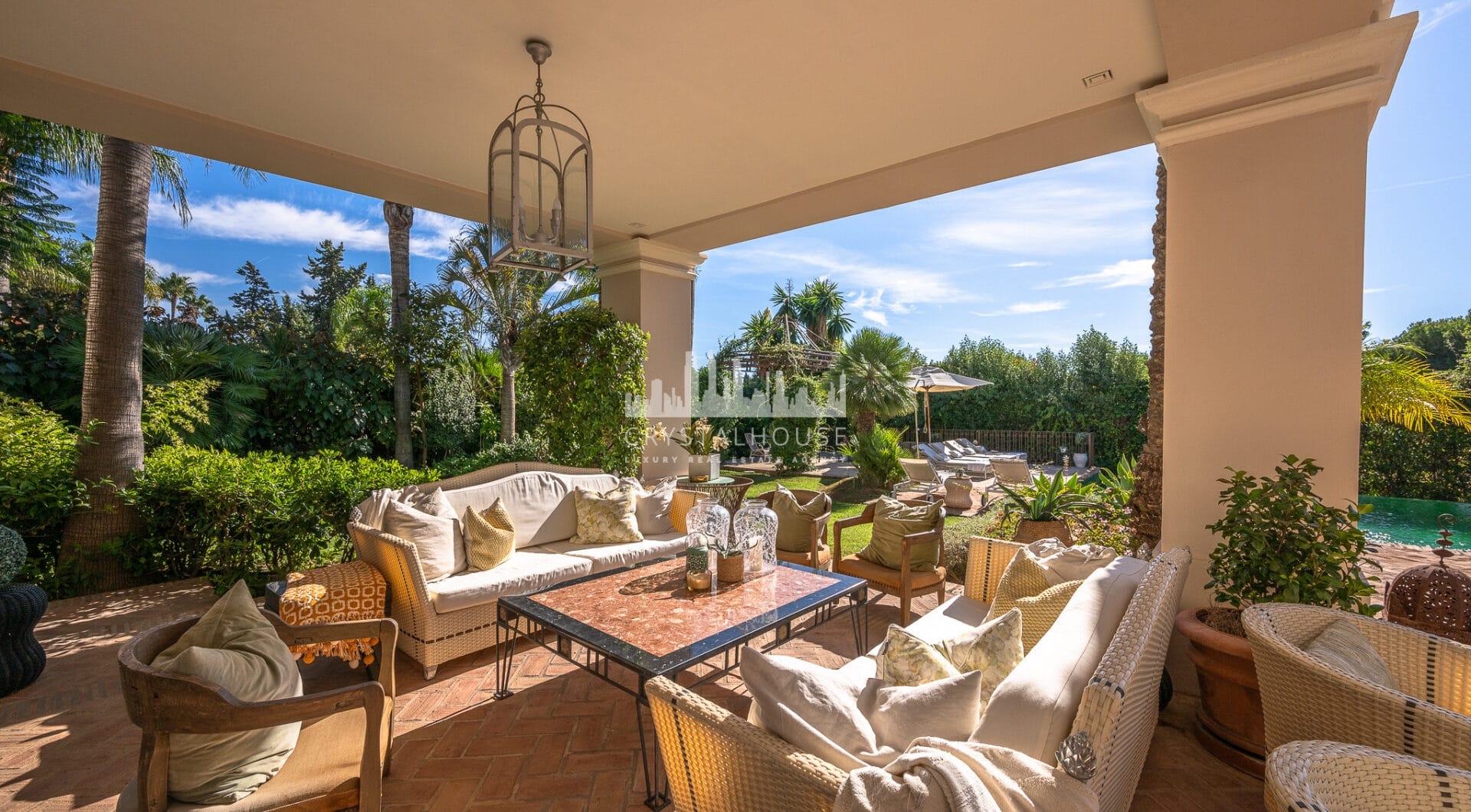 Stunning luxury mansion in Guadalmina Baja for rent, Marbella
