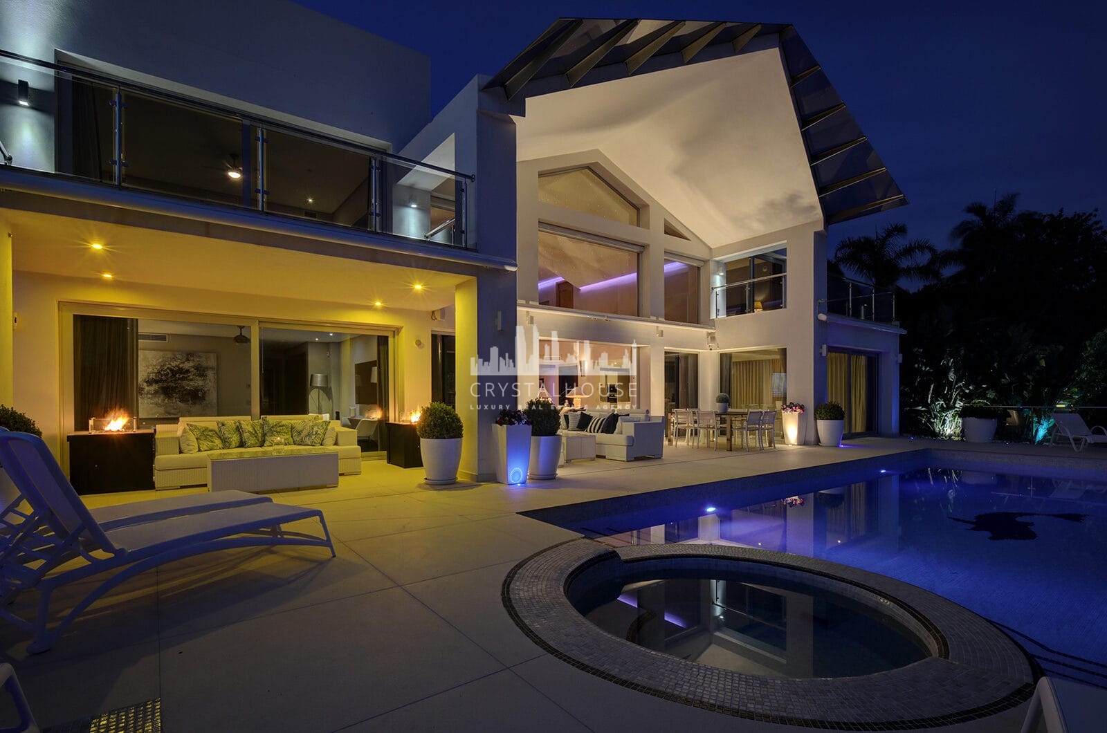 Stunning five-bedroom villa in the exclusive Golf Valley of Nueva Andalucia, Marbella