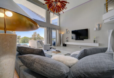 Stunning five-bedroom villa in the exclusive Golf Valley of Nueva Andalucia, Marbella