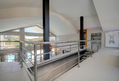 Stunning five-bedroom villa in the exclusive Golf Valley of Nueva Andalucia, Marbella