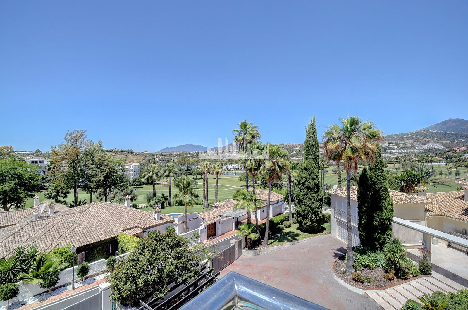 Stunning five-bedroom villa in the exclusive Golf Valley of Nueva Andalucia, Marbella