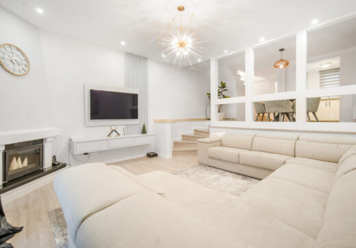 Impeccably reformed two bedroom townhouse located in a residential area of El Paraiso, Estepona