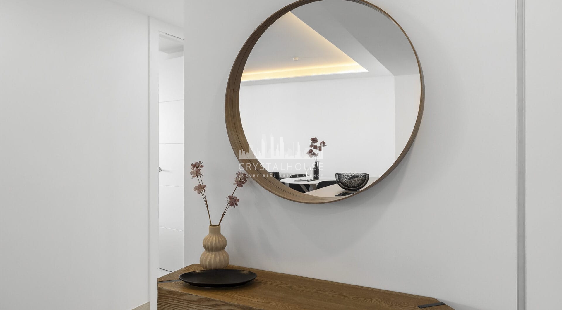 Exclusive 2-Bedroom Apartment – Luxury Living by the Sea in Fuengirola