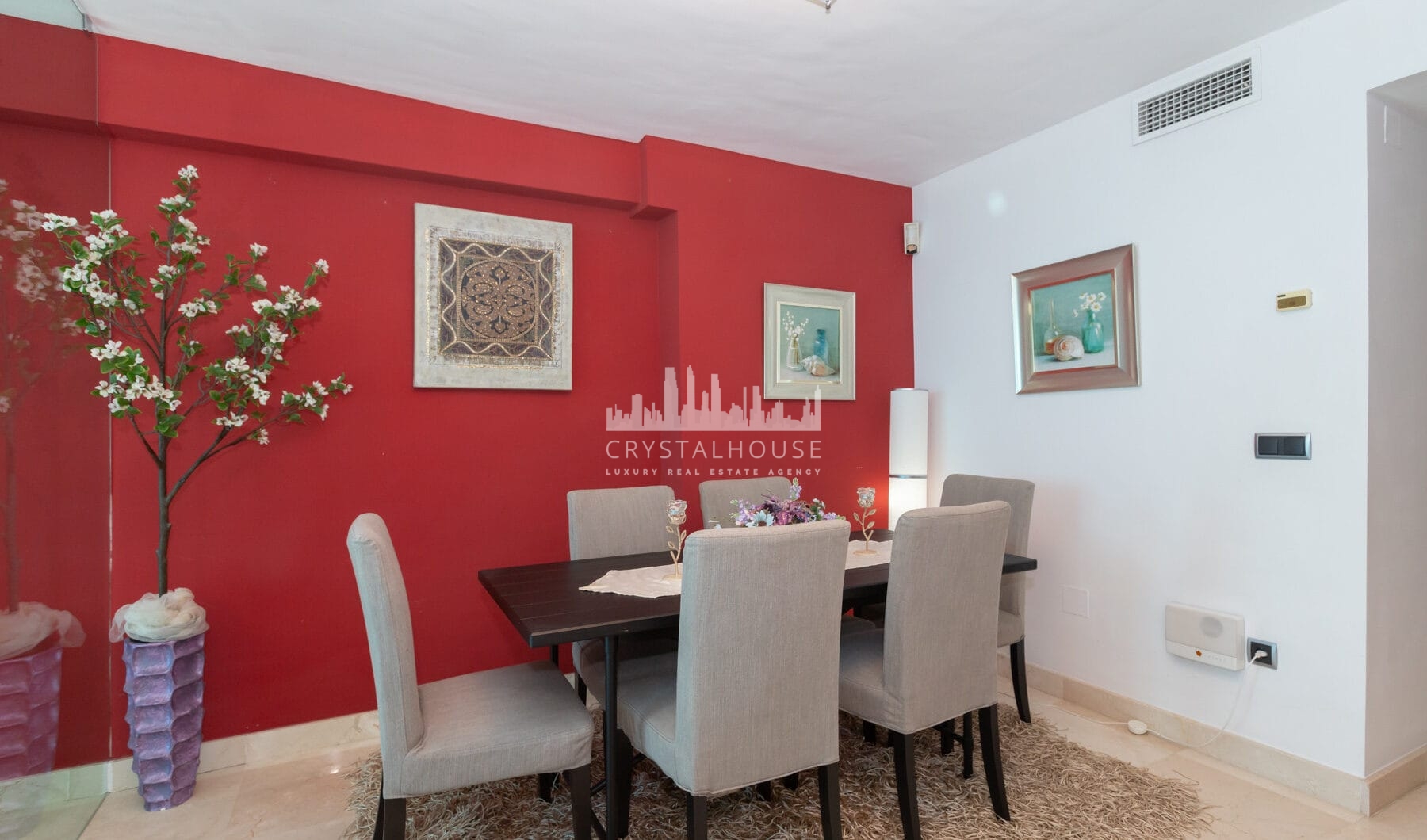 Beachfront apartment on Avd. España, Estepona
