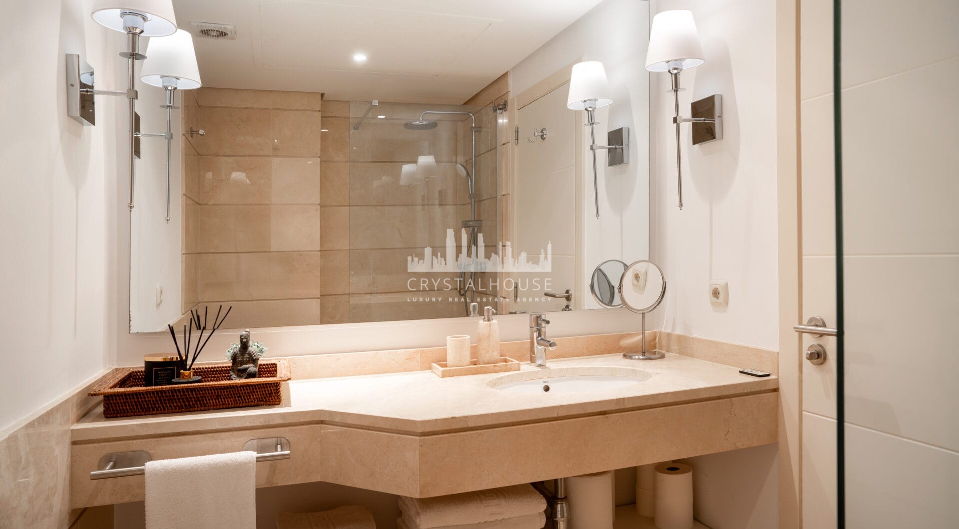 Corner Ground Floor Apartment for sale in Alcazaba Lagoon, Casares