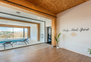 This beautiful two-bedroom, two-bathroom apartment is located in the prestigious Paraiso Pueblo development
